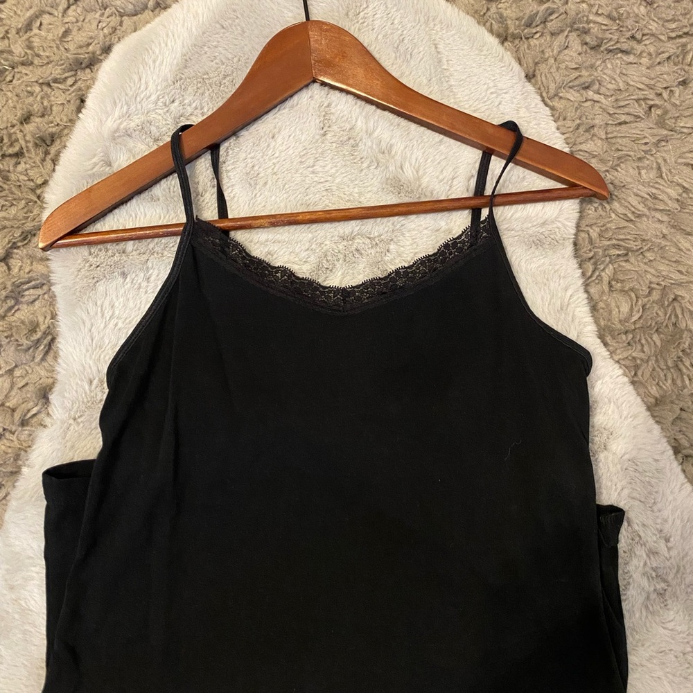 2 shirt bundle. One crop top in brown and one black tank essential. 💕🦋 - Picture 5 of 6